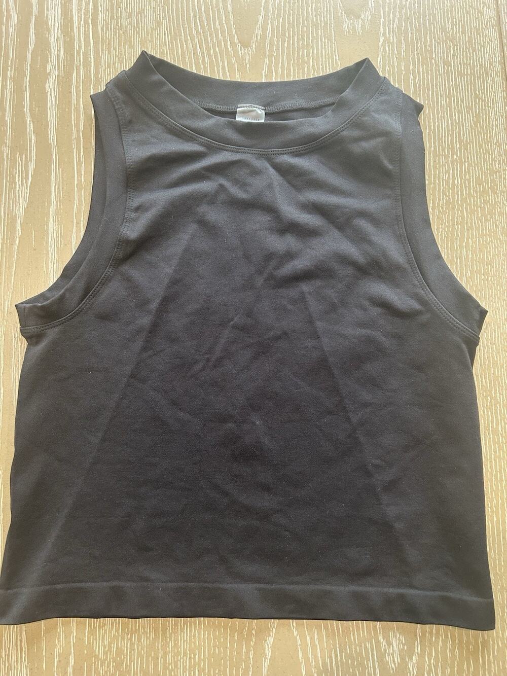 Love Poem Sleeveless Activewear Top High Neck Size M/L